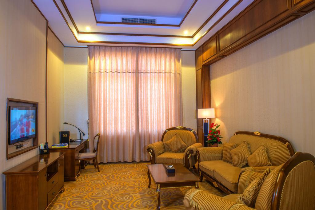 Hotel Royal Aster Naypyidaw Номер фото